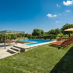 Dom wakacyjny Emanuela By Interhome