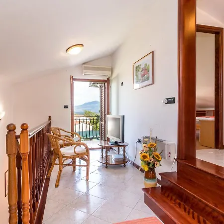 Emanuela - Ipc100 By Interhome Pican