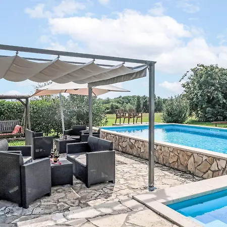 Emanuela By Interhome Pićan