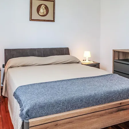 Emanuela By Interhome