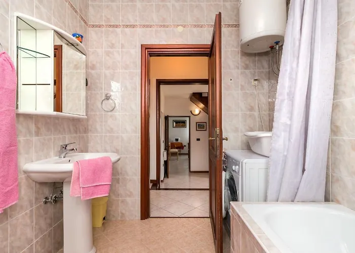 בית נופש Emanuela By Interhome