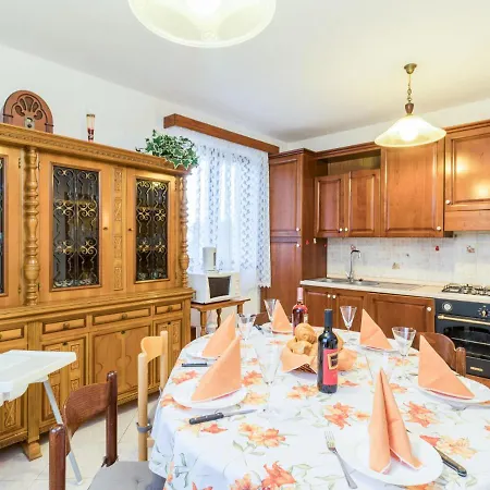 Emanuela - Ipc100 By Interhome * Pićan