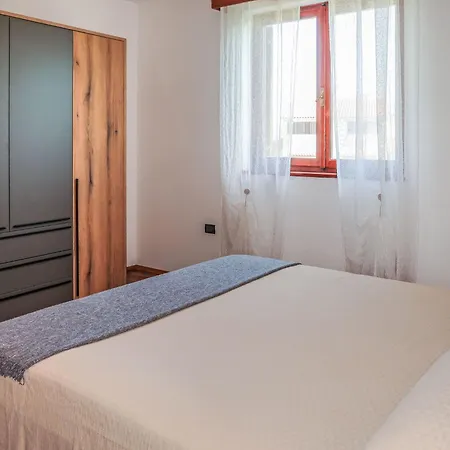 Emanuela - Ipc100 By Interhome Pićan